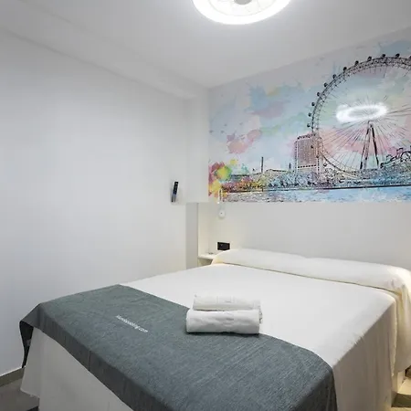 Mundobooking Centro Levante アパート ベニドルム